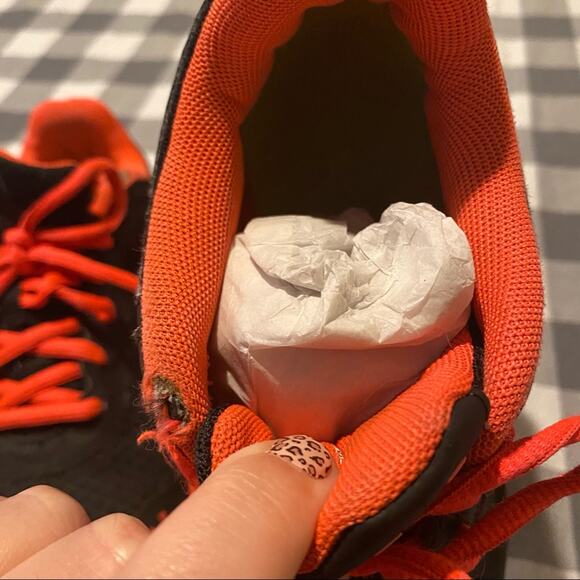 Under Armour Micro G Skulpt Running Shoes Women's Size 6 Sneakers Black - Picture 7 of 11